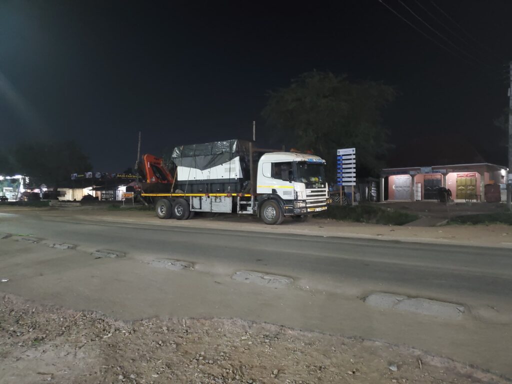 Lorry crossing the Isibania Border