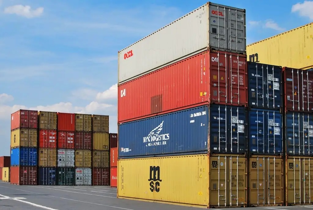 dock-441989_1280-1024x686 (1) Container yard