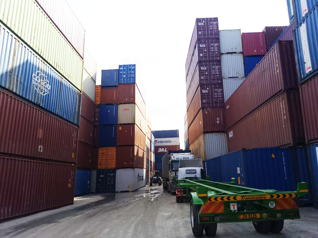Bulk containers for sale in a yard